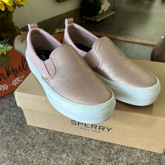 Sperry womens Crest Platform Slip on Sneaker, Blush 10 - Picture 1 of 12